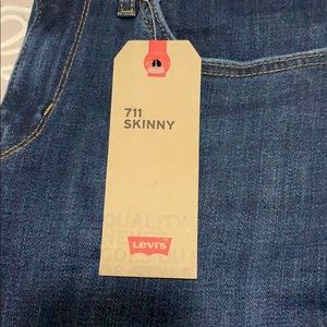 Levi's Jeans - Levi’s 711 skinny jeans size 28/ 30. NWT Levi's Jeans - Levi’s 711 skinny jeans size 28/ 30. NWT